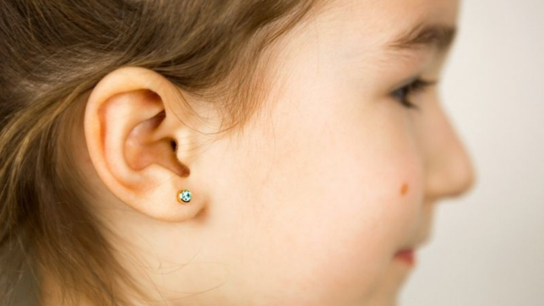 When and How Should Babies' and Children's Ears Be Pierced?